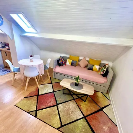 T2 Cosy Et Lumineux - Proche Centre Et Commodites Saint-Quentin  Exterior photo